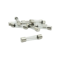 Fusible rond en verre adaptable 20A 6,3x30mm (sachet de 10) pour Scooter, Mécaboite, Mobylette, Maxi Scooter, Moto, Quad