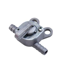 Robinet essence adaptable diamètre 8 avec fixation cadre