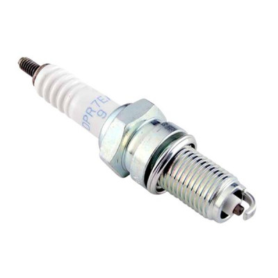 Bougie d'allumage NGK DPR7EA-9 pour Yamaha MT-01, Suzuki Intruder, Honda 750 Shadow, Piaggio X9, Kymco Dink et Yager