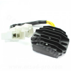 Régulateur de tension adaptable 125 Vespa LX 2010-2015, 125 Fly 2013-2017, 150 Vespa LX 2011-2013, 150 Vespa GTS 2014-2015 (R.O. 58204R)