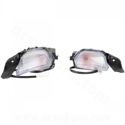 Clignotant avant adaptable homologué CE (la paire) pour YAMAHA N-MAX 125 cc, MBK SKYCRUISER 125 cc, YAMAHA X-MAX 125 cc, X-MAX 250 cc
