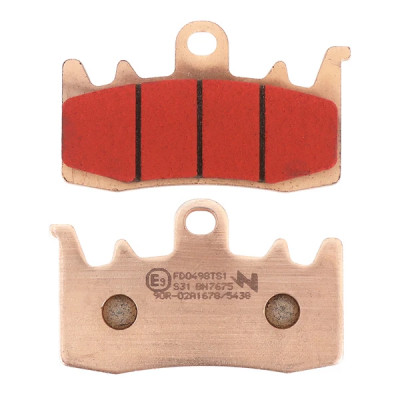 Plaquettes de frein Newfren AV pour KYMCO 550 AK 2017+, APRILIA 1000 RSV TUONO V4R 2014+, BMW 900 F R 2020+, 1200 R NINE-T 2013+, DUCATI 821 MONSTER 2014+ (FD0498TS)